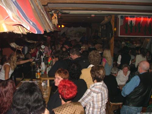 Virginia Saloon 17
