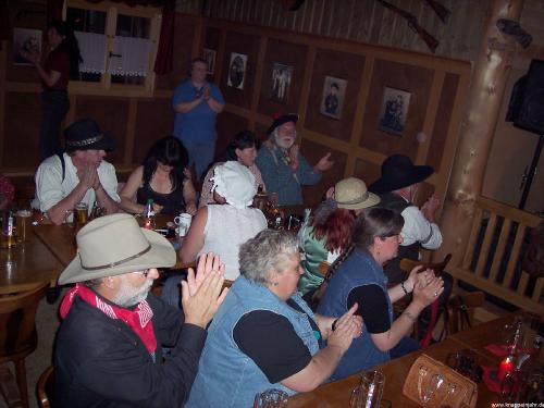 Luckys Saloon 27
