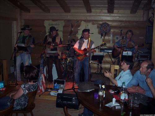 Luckys Saloon 46