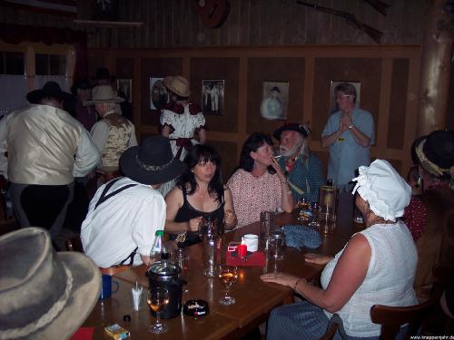 Luckys Saloon 51